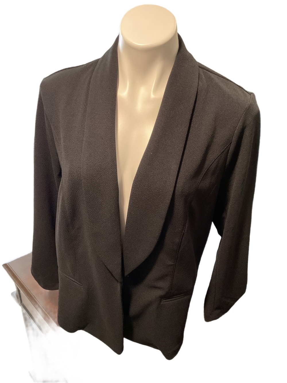 New Bar III Black Shawl-Collar Blazer with Scrunched sleeve at Bottom size L